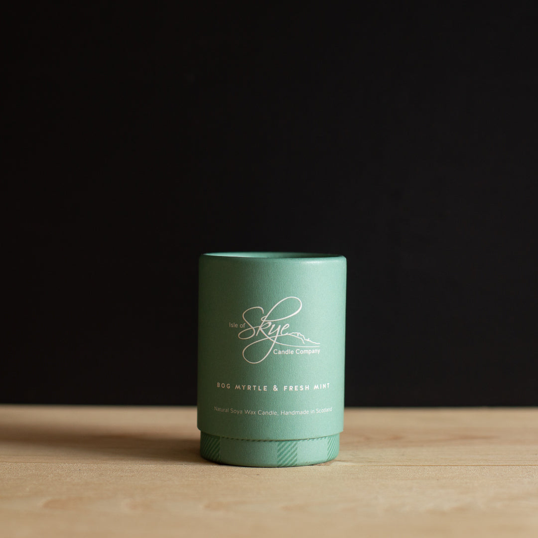 Candela Profumata Incenso E Mirra - Isle Of Skye Candle Co. | Cera Di Soia Naturale, 30 Ore Di Profumo, Fatta A Mano In Scozia